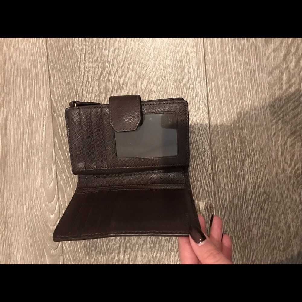 Moving - Picture 2 of 2